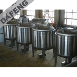 Vertical storage tank